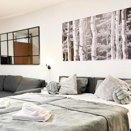 Modern Living In Karlsruhe - Frieden Apartments Zewnętrze zdjęcie